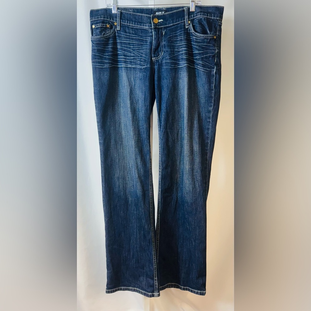 Women's Blue Jeans